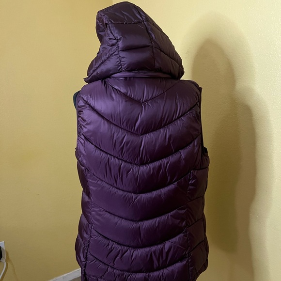 Charter Club Plum Quilted Vest - Picture 4 of 6